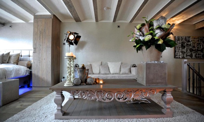 Bazel Bed & Breakfast | Suite & B by Hofke van Bazel