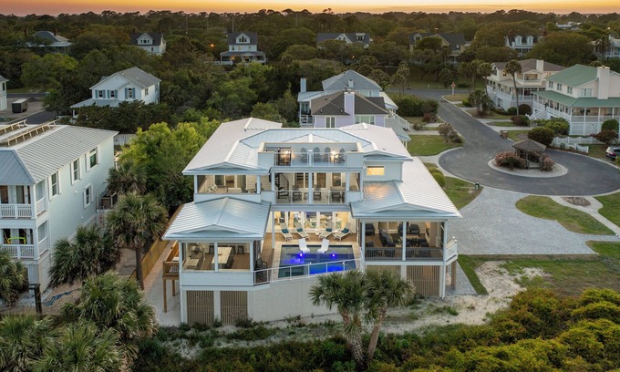 Tybee Island House | Suite Beach Tybee | Amazing Views, Private Pool, Rooftop Deck