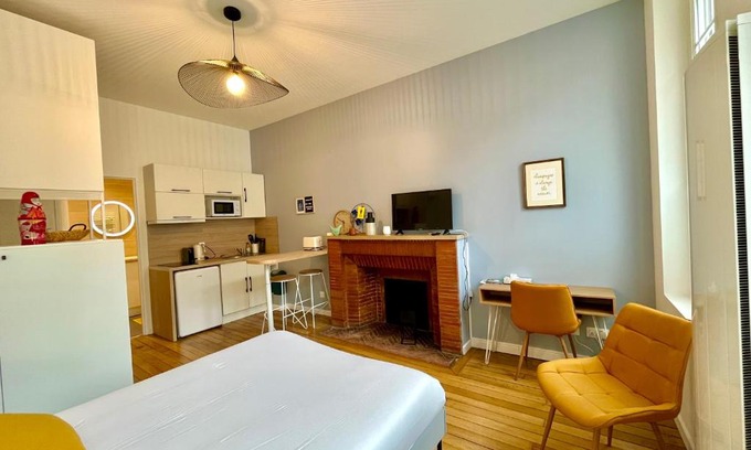 Hincmar Apartment | Suite Clovis - 1