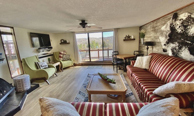 Sugar Mountain Villa | Suite Escape@Sugar Mtn 3 - 30Nts Discounts! More Nts, More Svgs. Walk to Lifts.