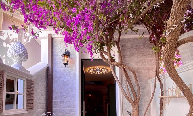 Centro Storico House | Suite Famigliare Deluxe con Grotta Naturale nel Borgo Storico di Massafra