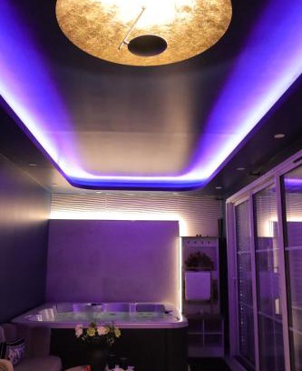 Chauviniere Bed & Breakfast | Suite Jacuzzi privatif Li Li et Rose