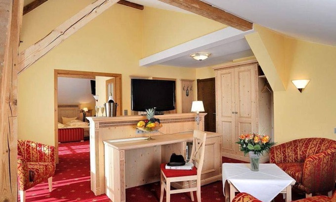 Oberammergau House | Suite Laber - Aktiv Hotel Böld & Restaurant Uhrmacher