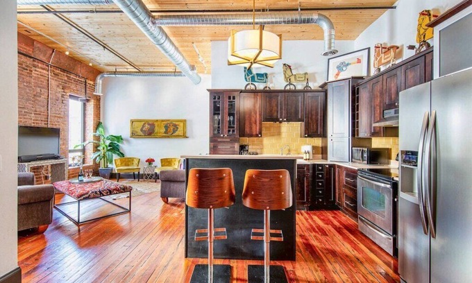 North Capitol Condo | *Suite Loft*Walk to Broadway* Printers Alley Lofts