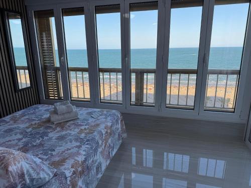 Cullera Apartment | Suite Miramar primera línea playa