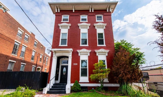 Smoketown Jackson House | Suite near downtown Louisville, KY - Suite XII