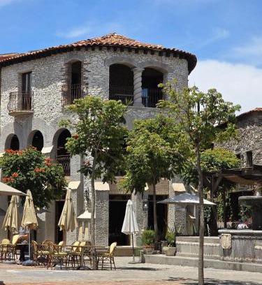 Santeagueda Apartment | Suite Raffaello: Diseño y Comodidad en Val'Quirico