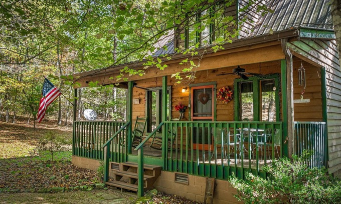 Mentone Cabin | Suite Retreat-fireplace, hot tub, & fire pit