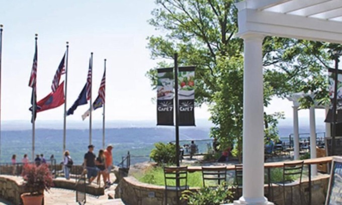 Mentone House | Suite Sweetheart a Mountain Escape