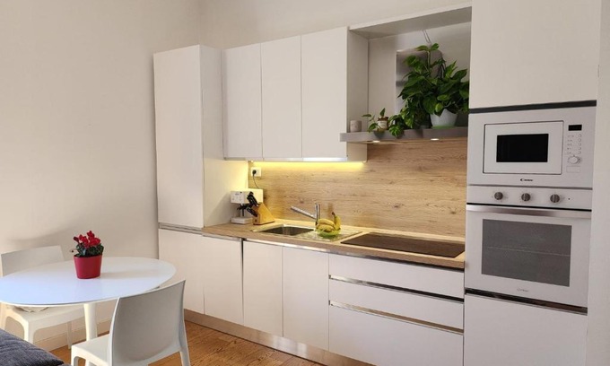 Sassari Apartment | SUITE VIA ROMA 107