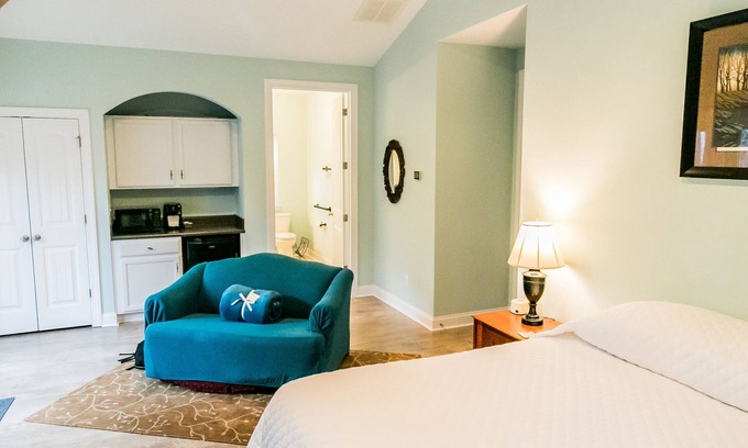 Bowling Green Apartment | Suite w/Private Entry and Nature Trails ($40 cleaning)
