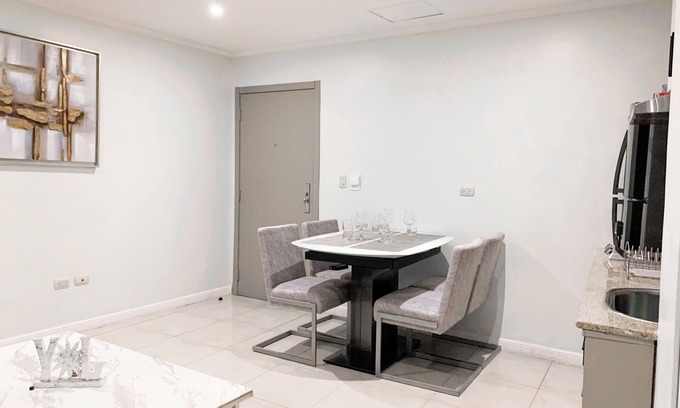 Las Penas Apartment | Suite with view to Santa Ana hill with GYM