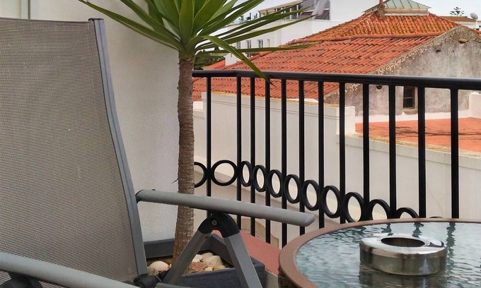 Lagos City Center Bed & Breakfast | Suites Inn Lagos