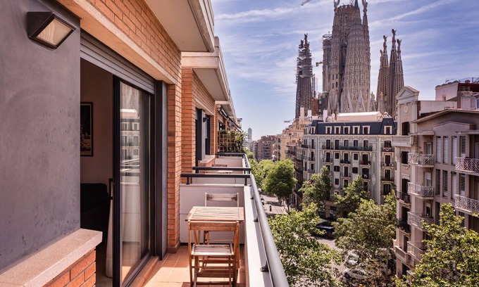La Sagrada Familia Apartment | Suites Marina