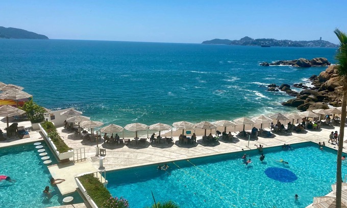 Costera Acapulco Hotel | SUITES OMEGA TORRES GEMELAS