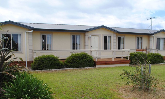 Dalrymple House | Summer Breeze Stansbury, Relax & Recharge!