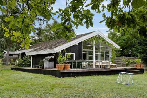Hornbaek House | Summer House Near Hornbæk Beach