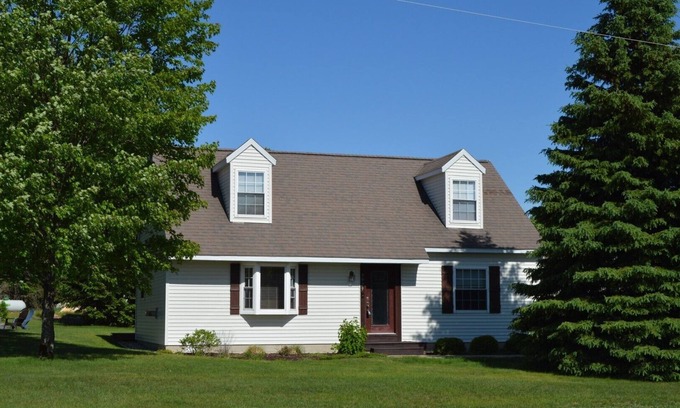 Thompsonville House | Summer in Northern Michigan! Come stay at the FORE Seasons. Low Owner Fees!