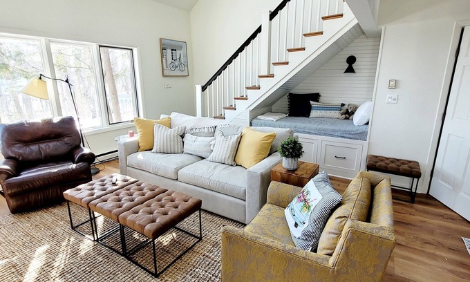 Ellison Bay House | Summer Rates for Last Minute Bookings! Ellison Bay with Stunning Lake Views!