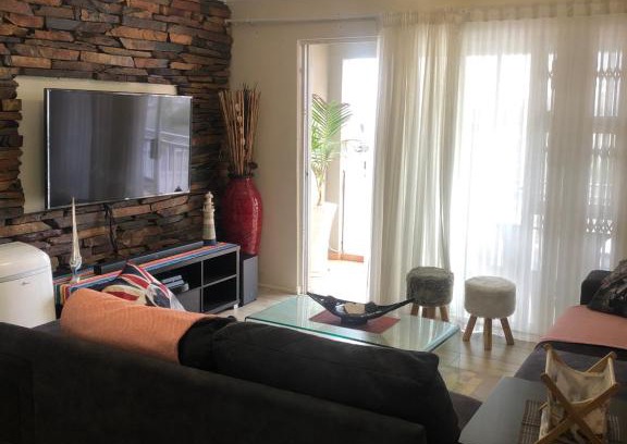 Durban Beachfront Apartment | Summer Sands - Durban North Beach Accommodation