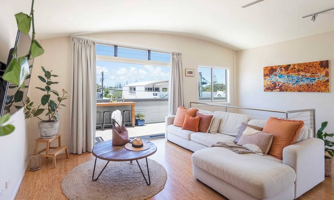 Yamba Apartment | Summer Sky - Oceanstays