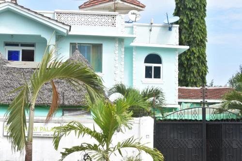 Mtwapa Hotel | SUMMERDAY PALACE