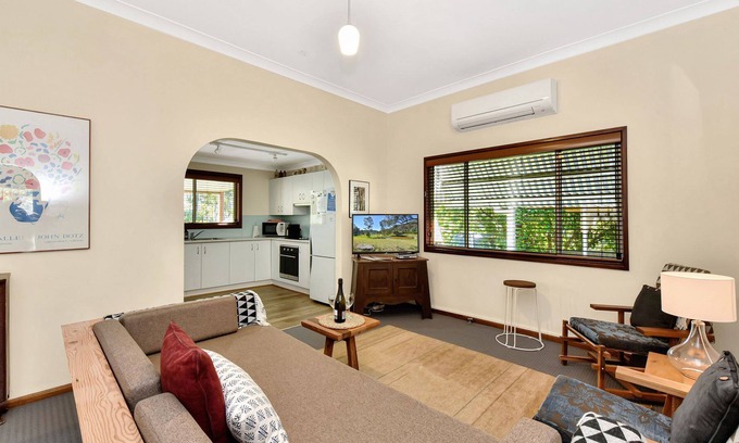 North Rothbury House | Summerfield Cottage - Hunter Valley, renovated House in central North Rothbury