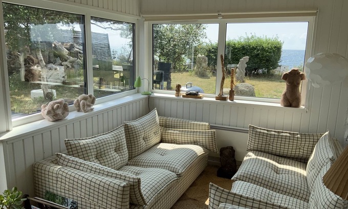 Karrebksminde Cottage | Summerhouse, 1st row spectacular sunsets and sea view, sculptures