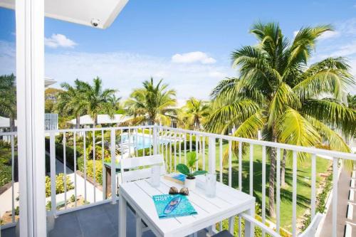 West Bay House | Summertime Suites #53