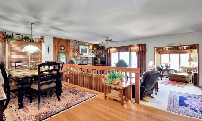 Blowing Rock Condo | Summit 1 | Fireplace, Restaurant, Pool, Spa