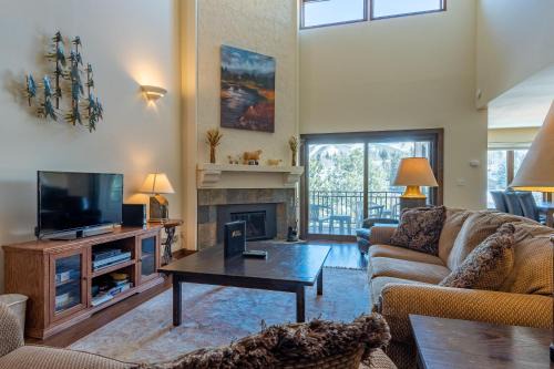 Elkhorn Village House | Summit Condo 2815