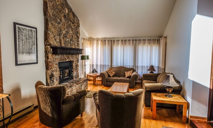 Summit Cove House | Summit Cove House, 3 BR 2 Bath, Open, Indoor Hot Tub, Near Keystone, A-Basin