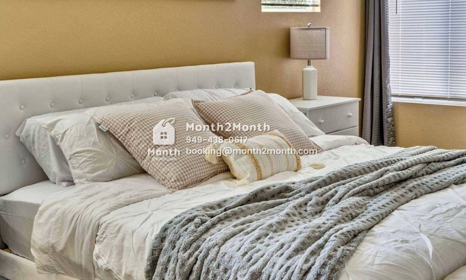 Fontana House | Summit Haven Retreat on Peppertree Lane #42360