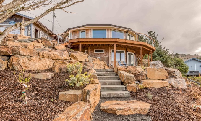 Pacific City House | Summit Lighthouse