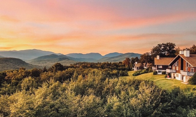 Jackson Ski Chalet | Summit Vista - 3br Mountain Paradise - Epic Views Ski Hike Relax
