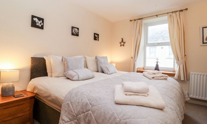 Allonby Cottage | SUN HOUSE, pet friendly, country holiday cottage in Allonby