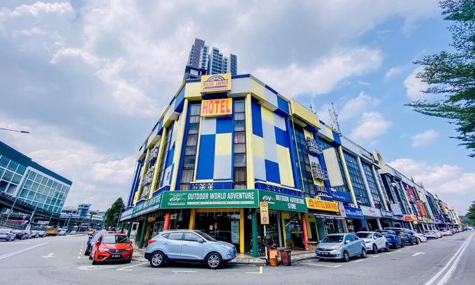 Seri Kembangan Hotel | Sun Inns Hotel D'Mind 2, KTM Serdang Seri Kembangan