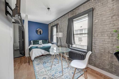 Lower East Side Apartment | Sun-Kissed Studio Between Shore & City Life