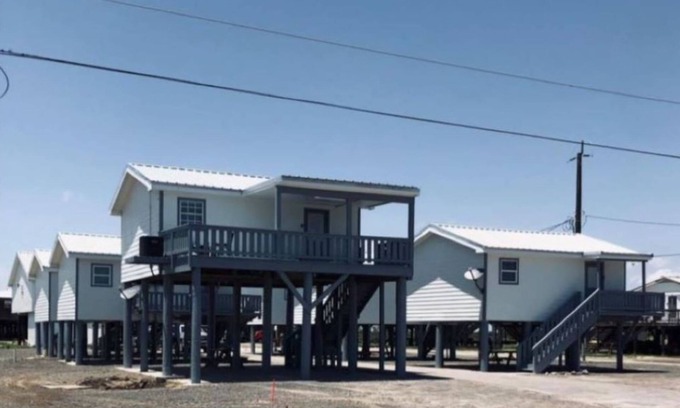 Grand Isle Cabin | Sun & Sand Cabins - Charming cabin in Grand Isle - Perfect for a getaway