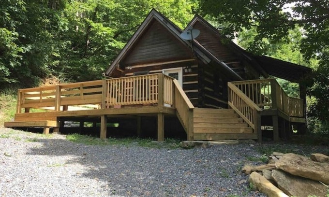 Canton Cabin | Sunburst at Falling Waters