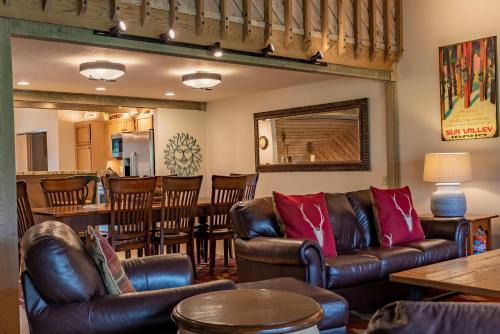 Elkhorn Village House | Sunburst Condo 2739