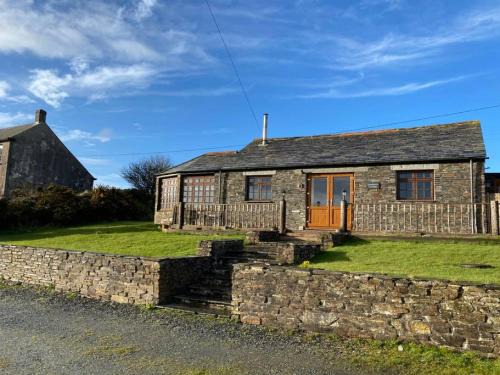 Camelford House | Sundance Cottage Sleeps 4