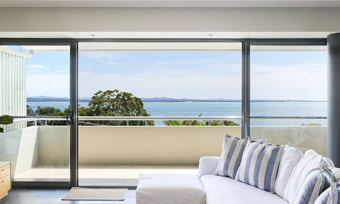 Nelson Bay Apartment | Sundance - Pet friendly family friendly home in Nelson Bay with ocean views