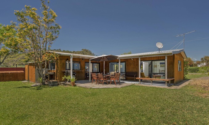Hahei Cottage | Sundaze - Hahei Holiday Home