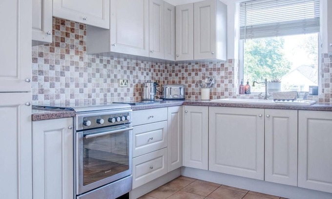 Pembroke Dock House | Sunderland Avenue - 2 Bedroom - Pembroke Dock