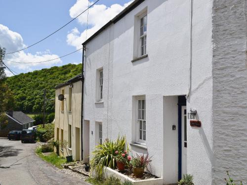 Calstock House | Sundowners
