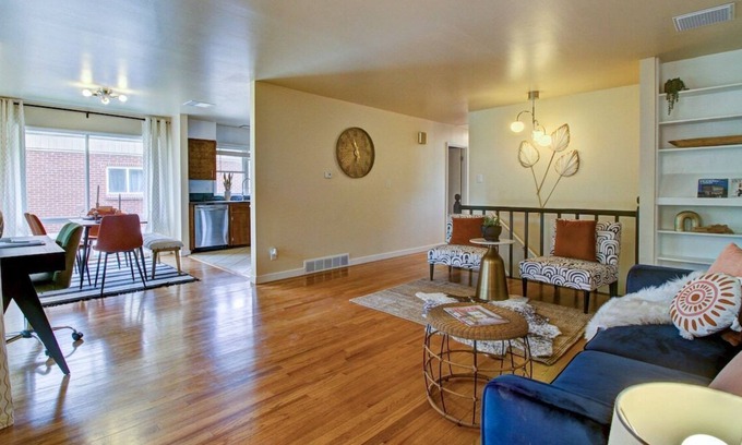 Alta Vista Area House | Sunlit Sanctuary | 4BR | Pool table