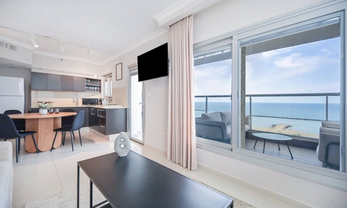 Tel Aviv Apartment | Sunny 1BR at Orchid Hotel by HolyGuest