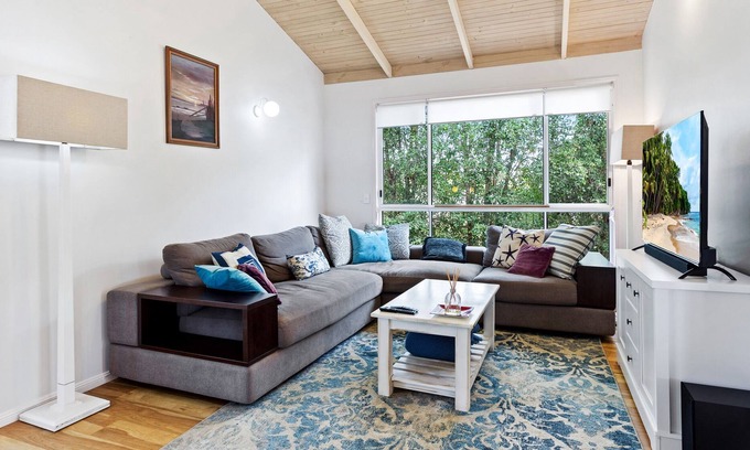 Yaroomba House | Sunny and Spacious Yaroomba Home with Pool