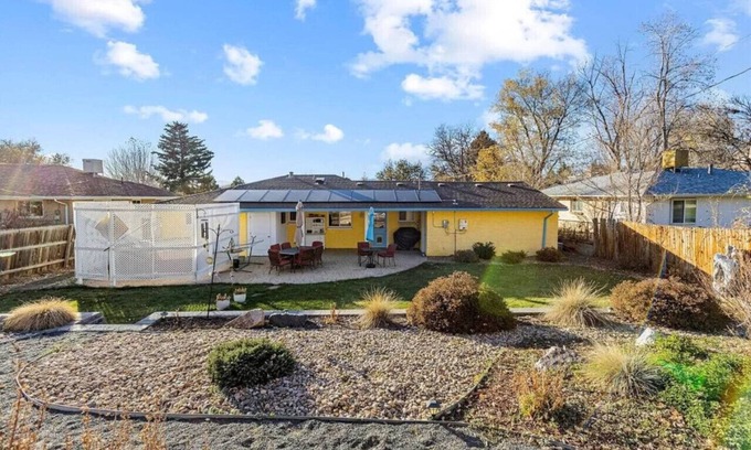 Scenic Heights House | Sunny Beach House of Olde Town Arvada